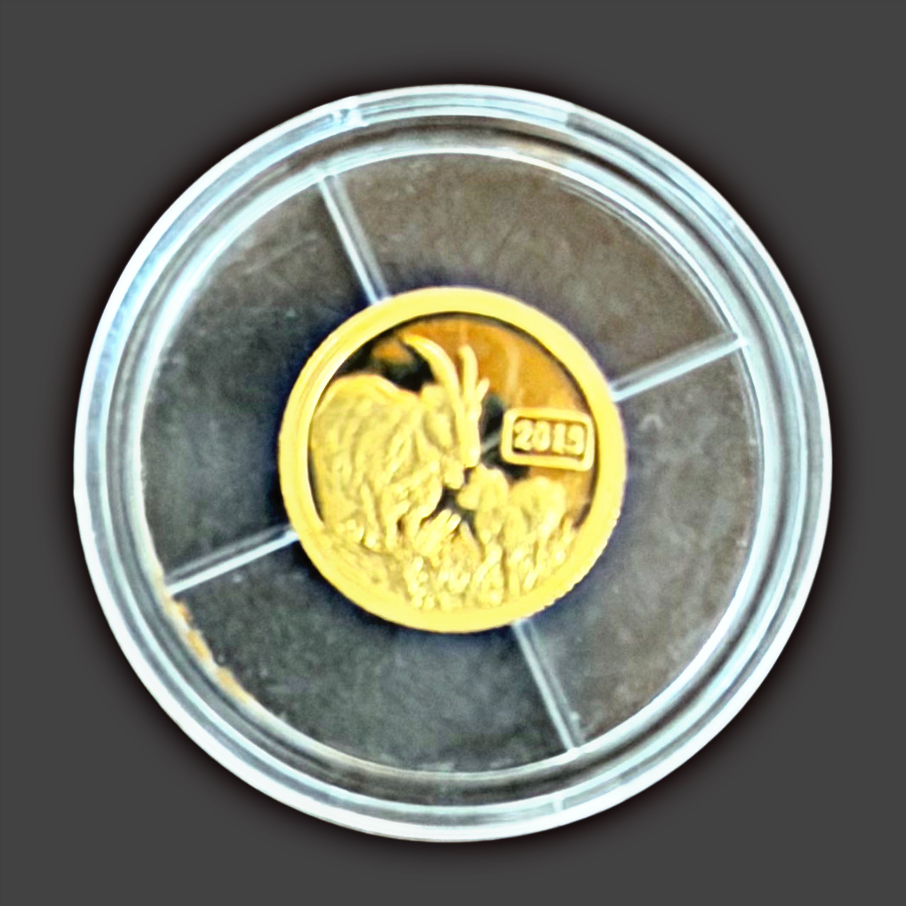 .5g goat family gold coin